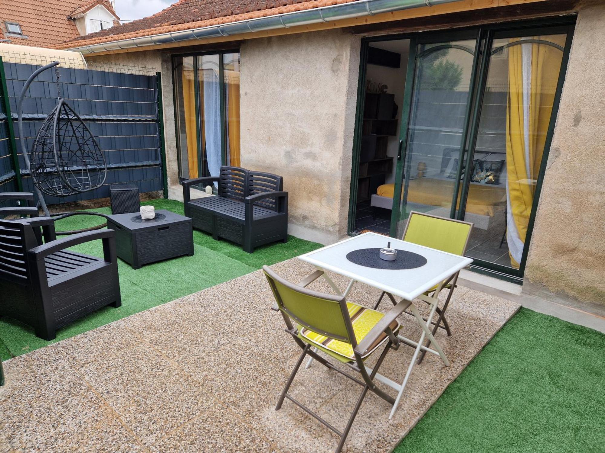 Grand Studio 2 Personnes Saint-Amand-Mont-Rond Exterior foto
